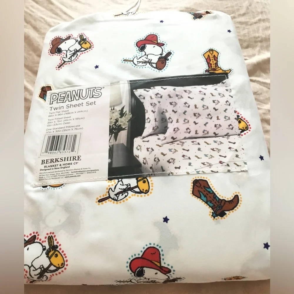 Berkshire Blanket and Home Polyester Twin Size Snoopy Peanuts Sheet Set …